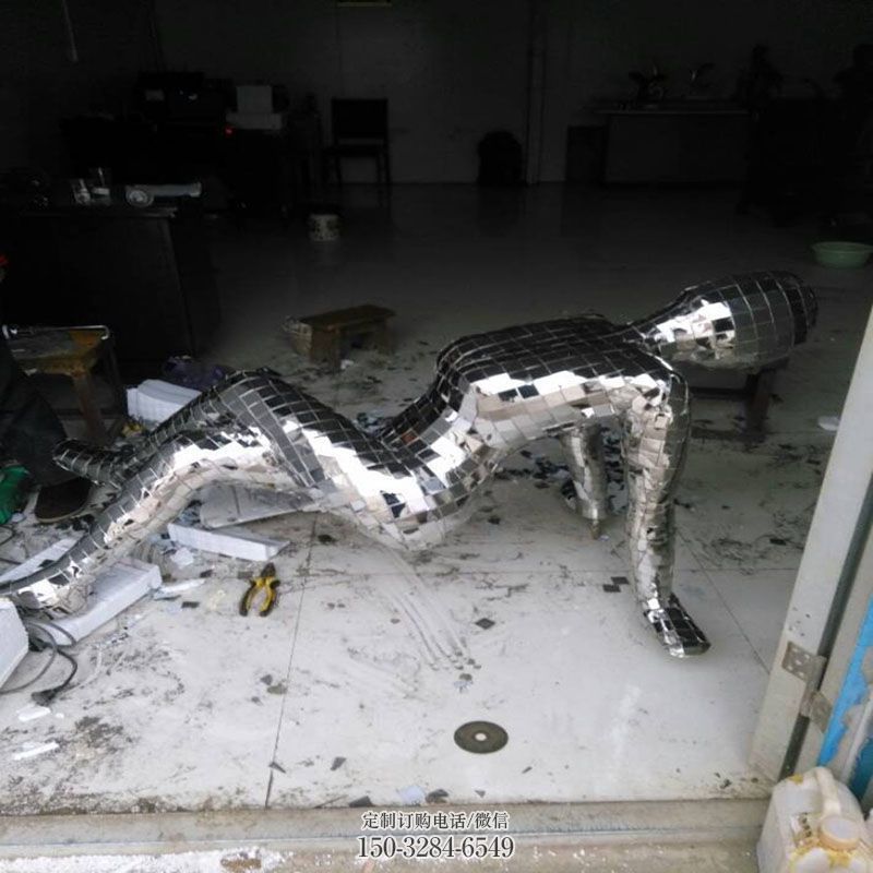 锻钢五环人雕塑 雕塑主题定做 企业标志运动员雕塑精选