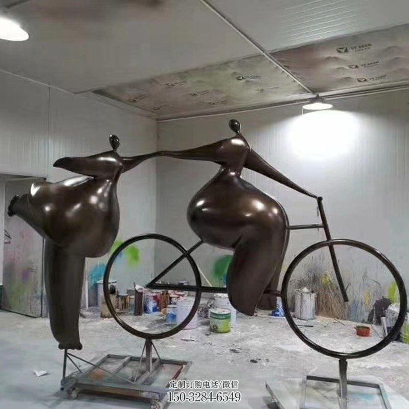 骑车雕塑底座 景区雕塑优选 园林景观骑自行车雕塑精选